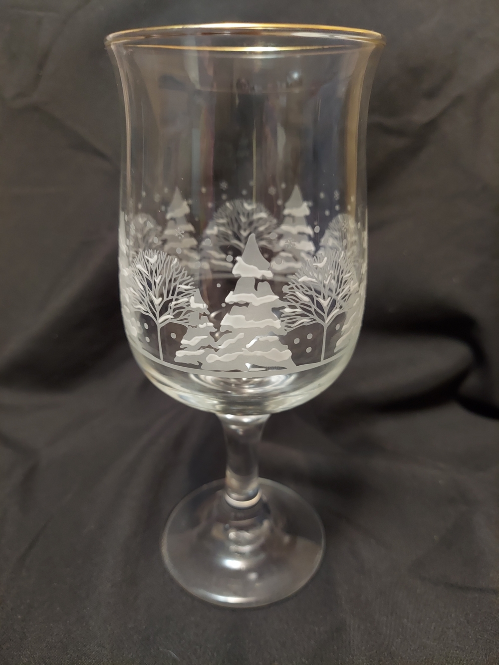 Libbey Etched Winter Tree Wine Glass with Gold Rim